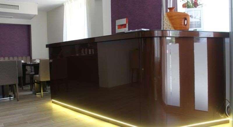 Hotel Jenner Paris Rum bild